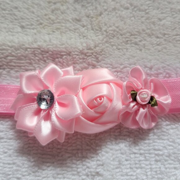 Handmade Baby Girls Headband Pink Size 0-3 months 12"-14"D New - Picture 2 of 5